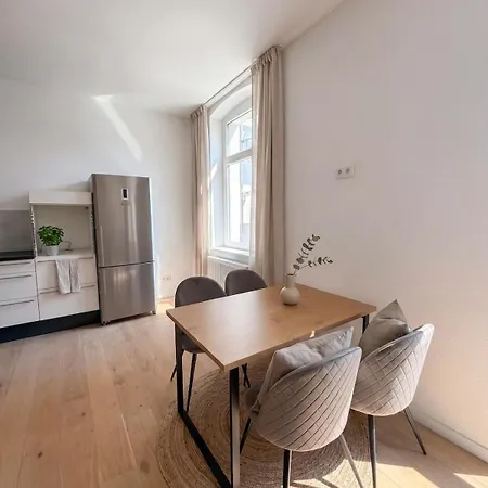Moderne Im Zentrum Von Daire *